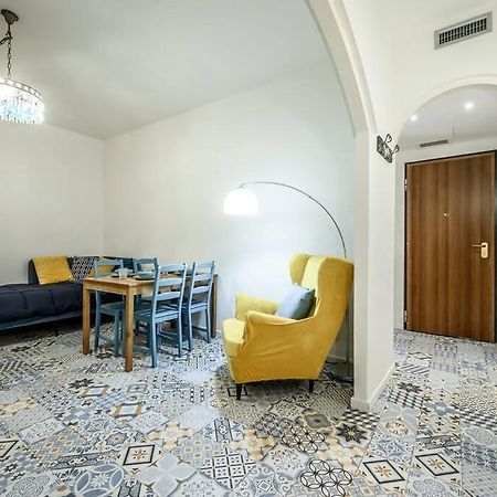 Le Finestre Sul Borgo 2 Apartment Parma Luaran gambar