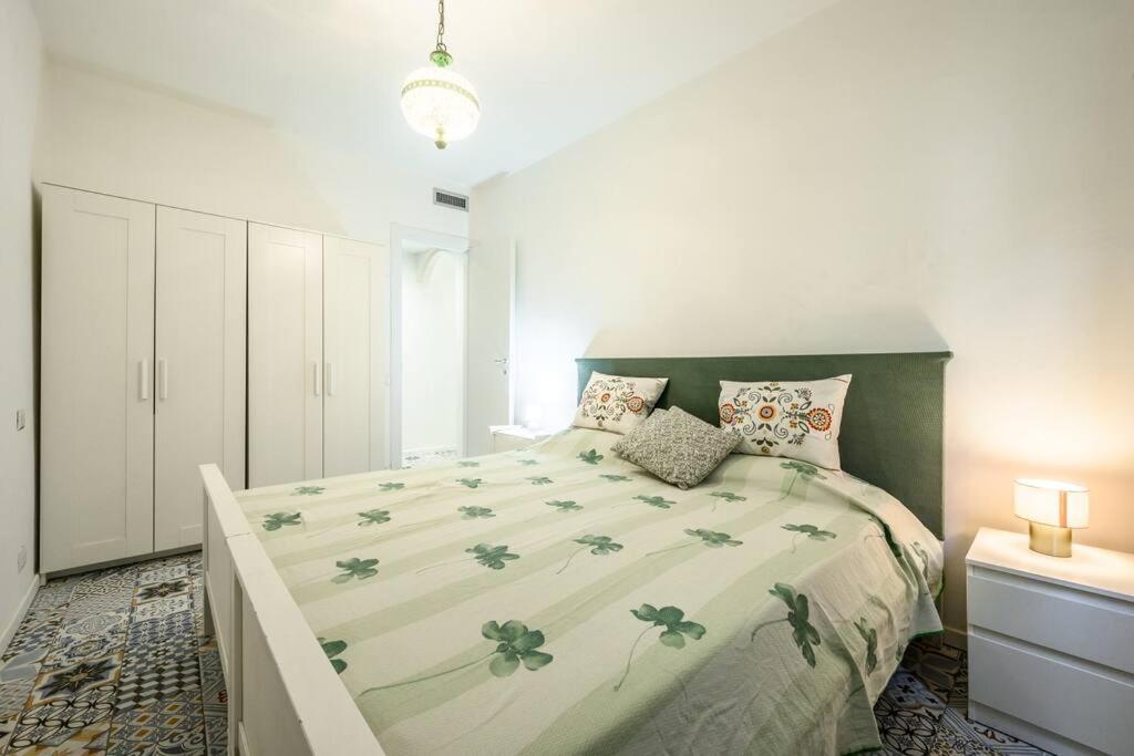 Le Finestre Sul Borgo 2 Apartment Parma Luaran gambar