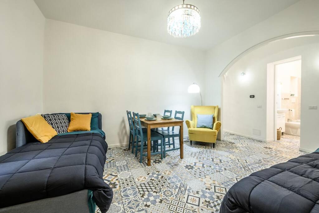 Le Finestre Sul Borgo 2 Apartment Parma Luaran gambar