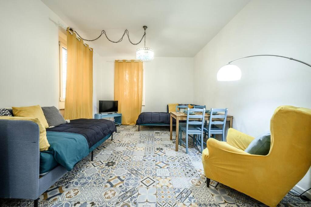 Le Finestre Sul Borgo 2 Apartment Parma Luaran gambar